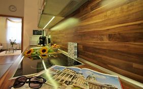 Castle Court Apartment